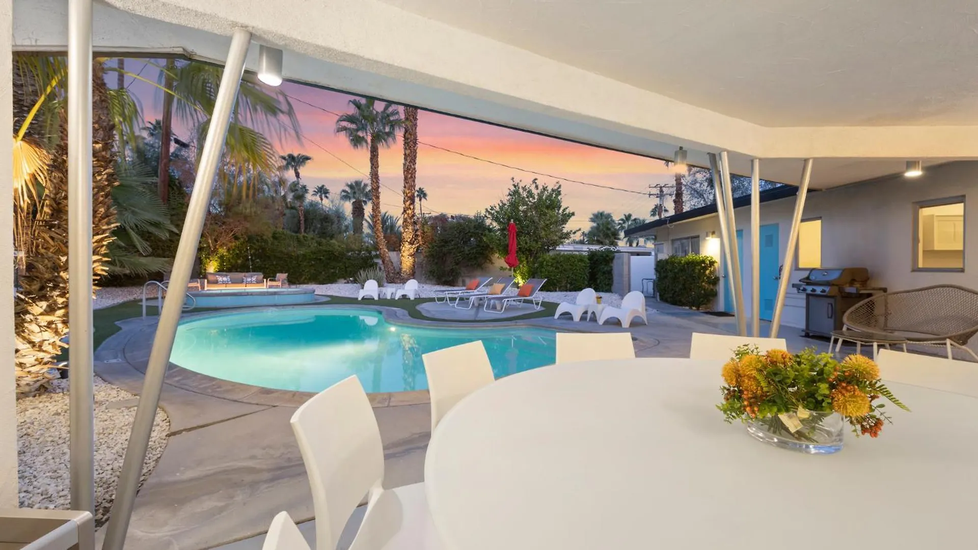 K0010 - The Retro House Villa Palm Springs