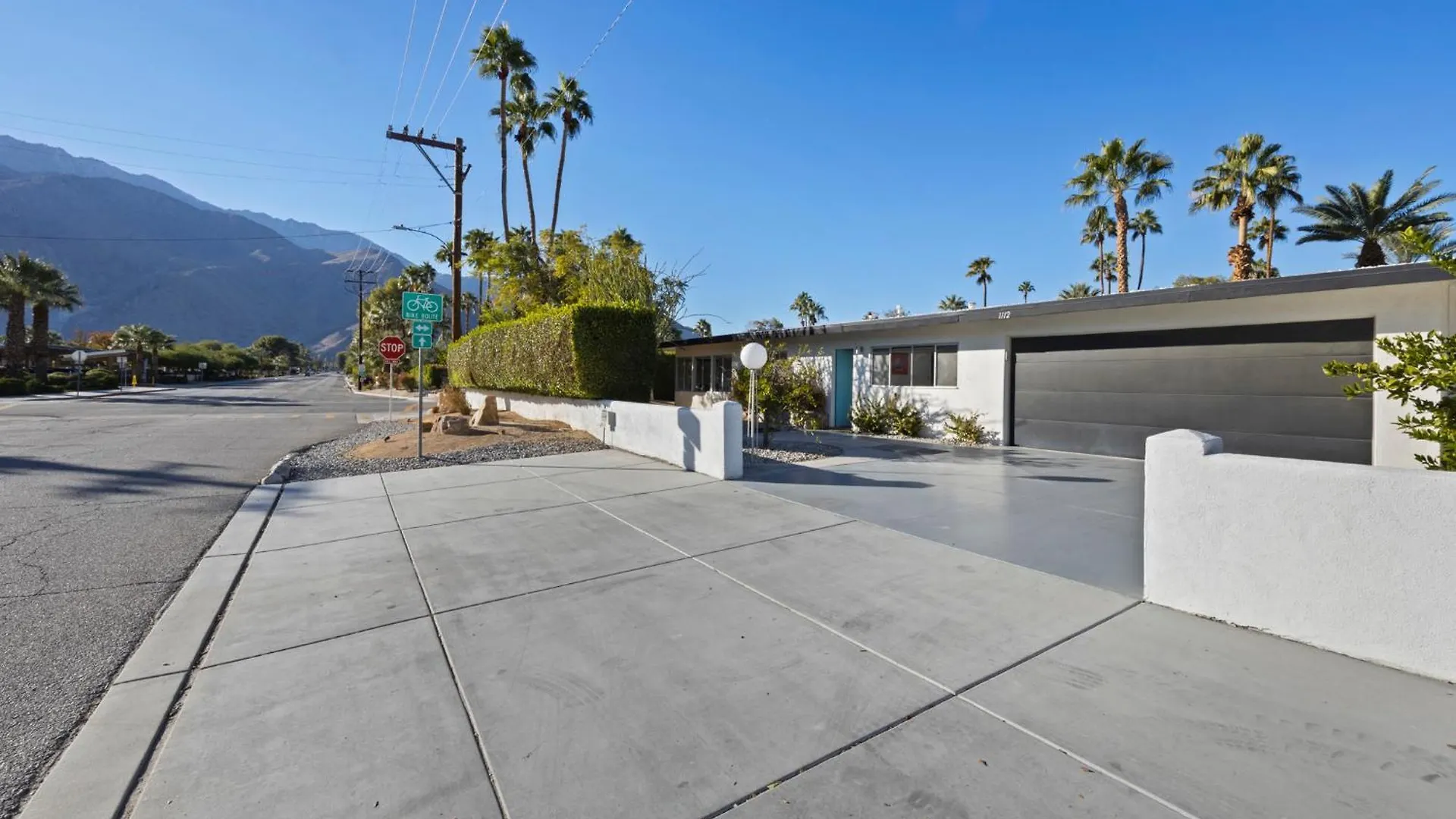 K0010 - The Retro House Villa Palm Springs